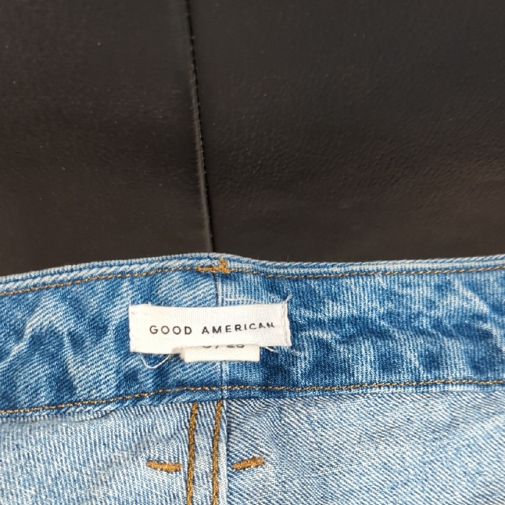 Good American Light Blue Denim Jeans Inseam 26 Inch